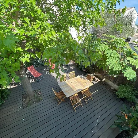 Holiday home Maison & Studio, Jardin, Confort Aigues-Mortes