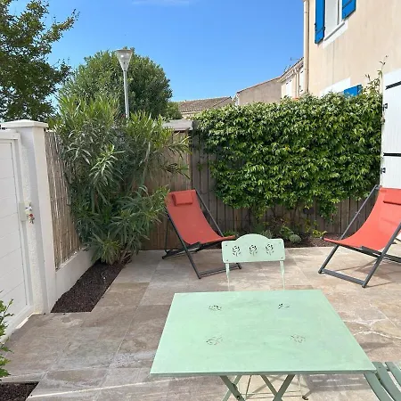 Maison & Studio, Jardin, Confort * Aigues-Mortes